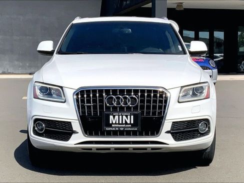 Used 2017 Audi Q5 2.0T Premium Plus w/ Technology Package image 3