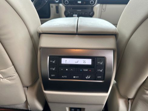 Used 2023 Lexus GX 460 Premium image 11