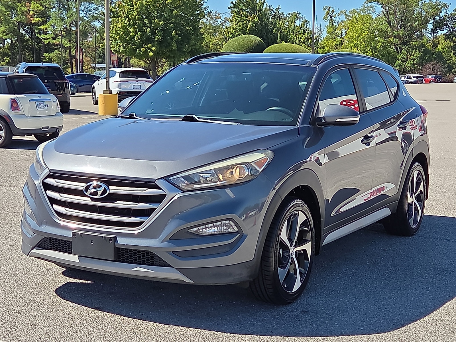 Used 2018 Hyundai Tucson Value AWD/4WD image 2