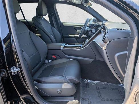 Used 2026 Mercedes-Benz GLC 300 4MATIC image 21
