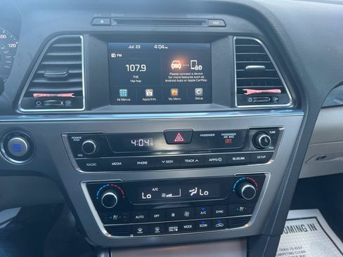 Used 2017 Hyundai Sonata Limited FWD image 19