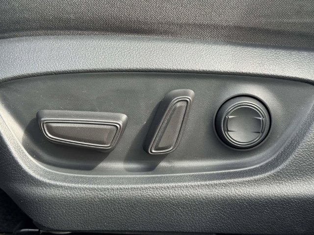 Used 2023 Toyota Camry LE FWD image 24