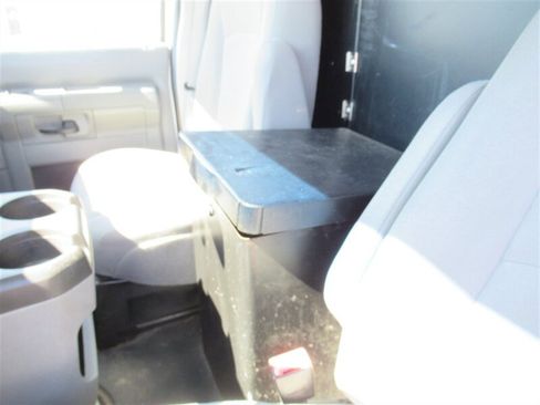 Used 2013 Ford E-150 and Econoline 150 image 17
