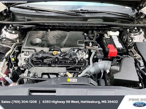 Used 2024 Toyota Camry LE image 8