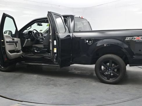 Used 2018 Ford F150 XL w/ Equipment Group 101A Mid AWD/4WD image 35