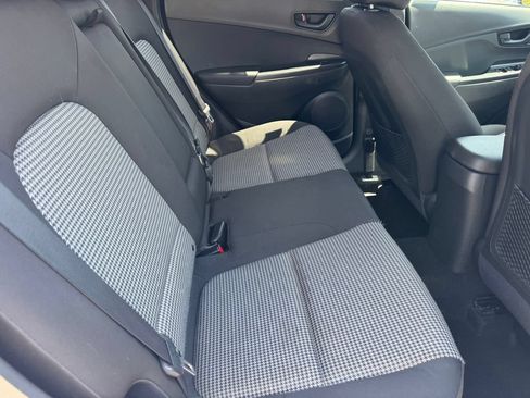 Used 2019 Hyundai Kona SEL w/ SEL Tech Package 02 AWD/4WD image 9