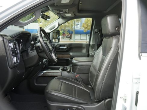 Used 2023 GMC Sierra 2500 Denali w/ Denali Ultimate Package image 17