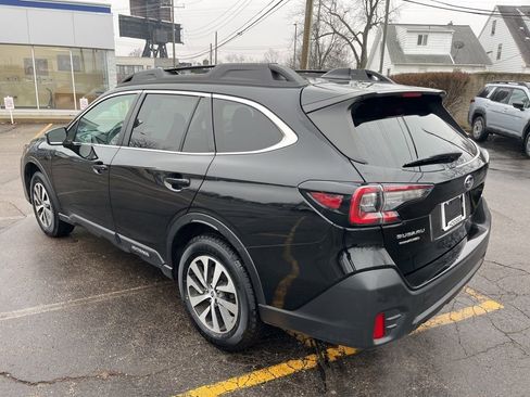 Certified 2022 Subaru Outback Premium image 8