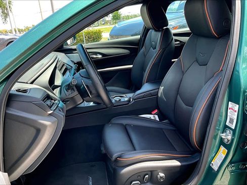 Used 2025 Cadillac CT4 V RWD image 8
