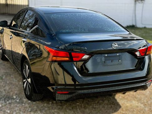 Used 2022 Nissan Altima 2.5 S FWD image 4