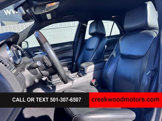 Used 2013 Chrysler 300 C RWD image 8