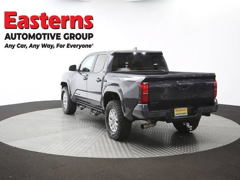 Used 2025 Toyota Tacoma SR5 AWD/4WD image 65