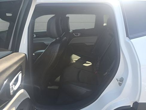 Used 2024 Jeep Compass Limited AWD/4WD image 9