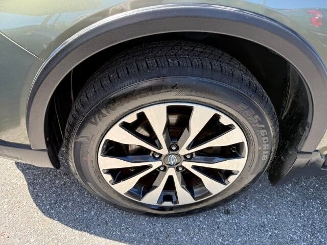 Used 2016 Subaru Outback 2.5i Limited AWD/4WD image 9