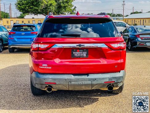 Used 2020 Chevrolet Traverse LT FWD image 7