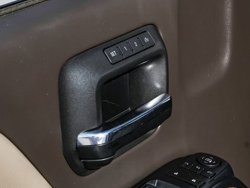 Used 2017 Chevrolet Silverado 2500 LTZ w/ Duramax Plus Package image 44