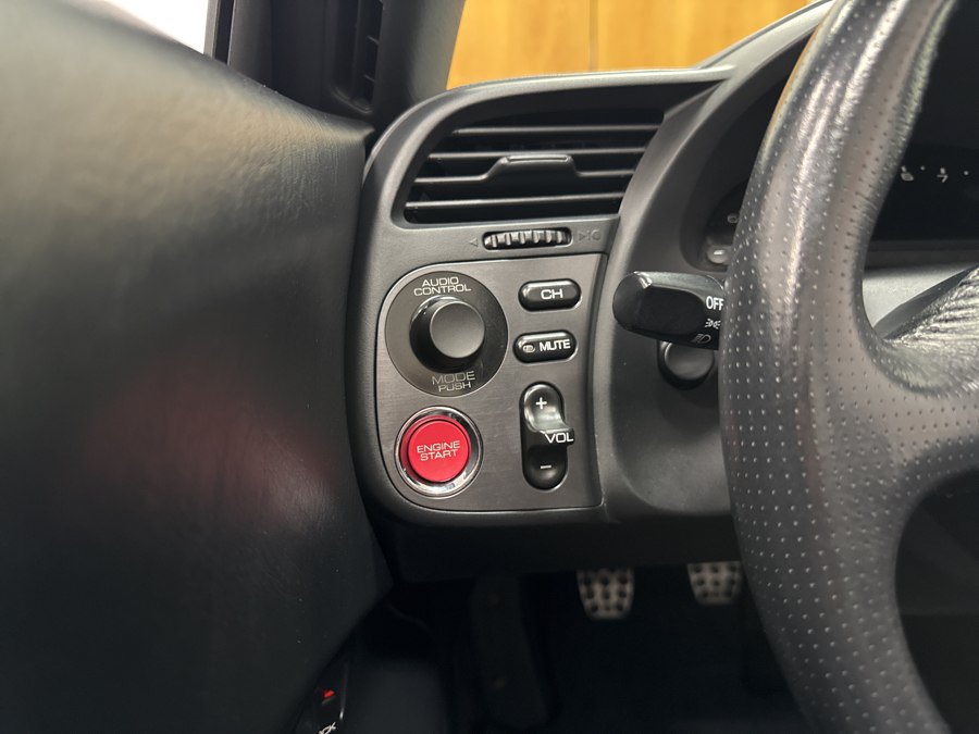 Used 2001 Honda S2000 image 25