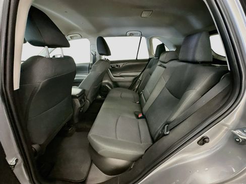 Used 2025 Toyota RAV4 LE AWD/4WD image 29