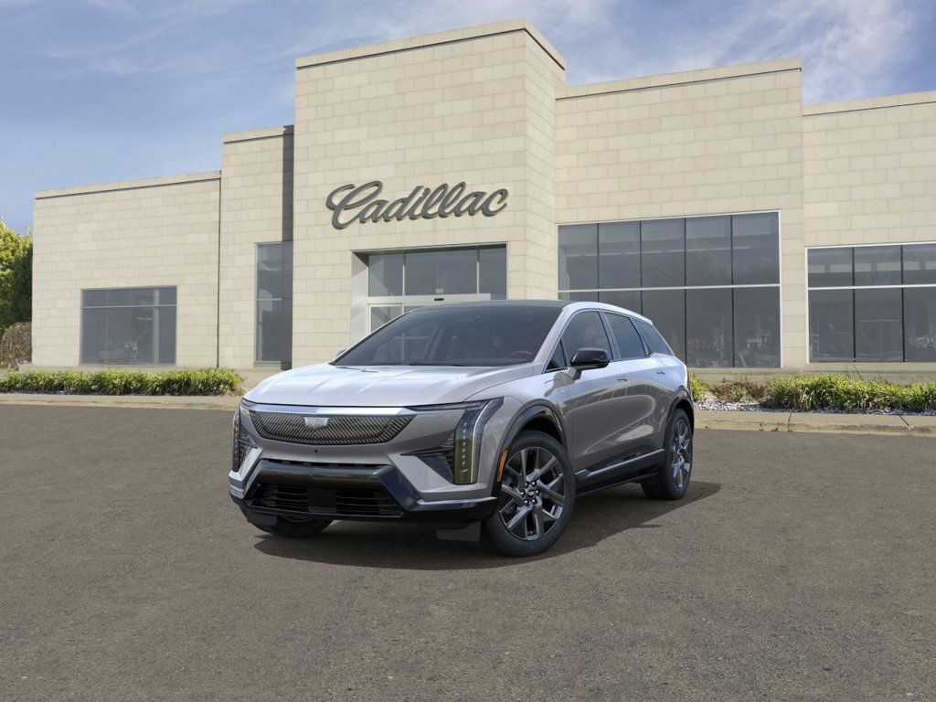 New 2027 Cadillac Optiq Luxury w/ LPO, Floor Liner Package AWD/4WD image 8