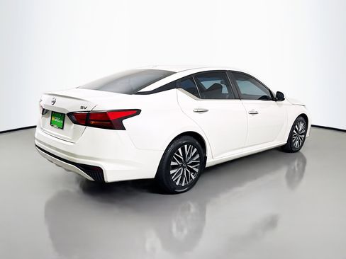 Used 2023 Nissan Altima 2.5 SV image 10