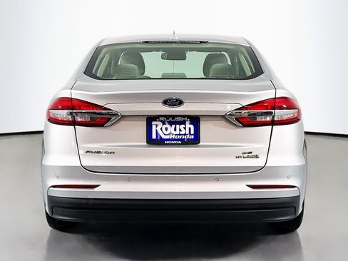 Used 2019 Ford Fusion SE image 6
