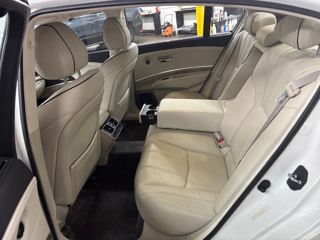 Used 2018 Acura RLX w/ Advance Package AWD/4WD image 14