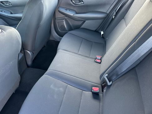 Used 2025 Nissan Sentra S image 9