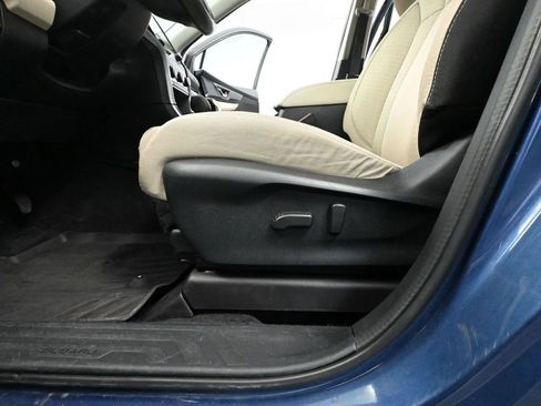 Used 2021 Subaru Ascent Premium w/ Convenience Package image 21