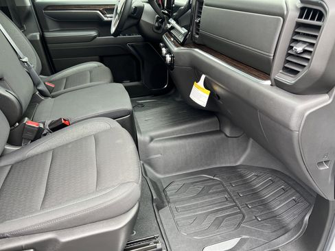 Used 2025 GMC Sierra 1500 Elevation image 24