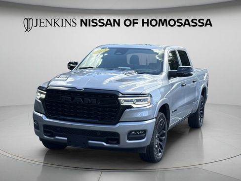 Used 2025 RAM 1500 Limited AWD/4WD image 15