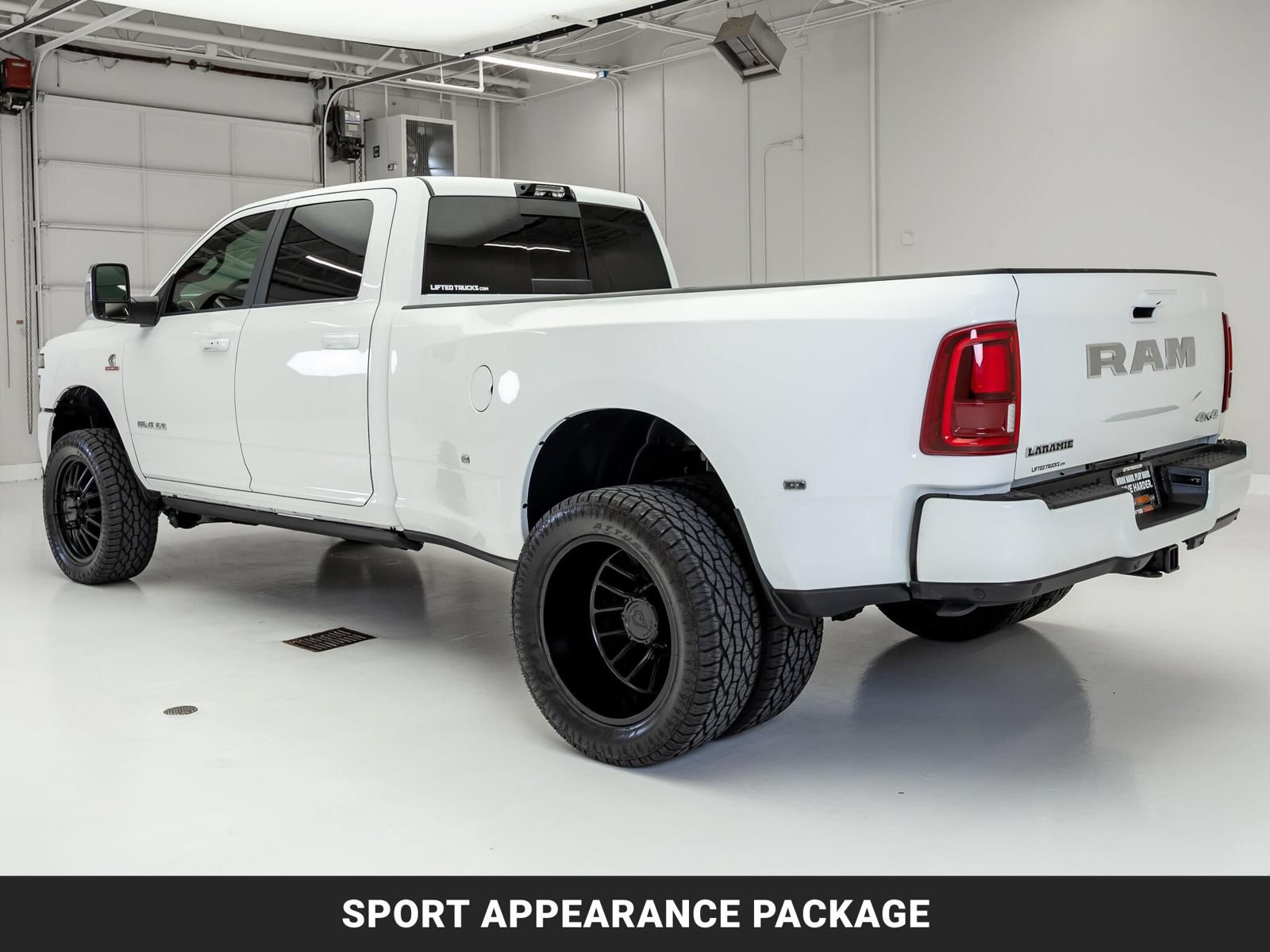Used 2026 RAM 3500 Laramie AWD/4WD image 6