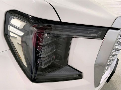 Used 2021 GMC Yukon Denali image 28