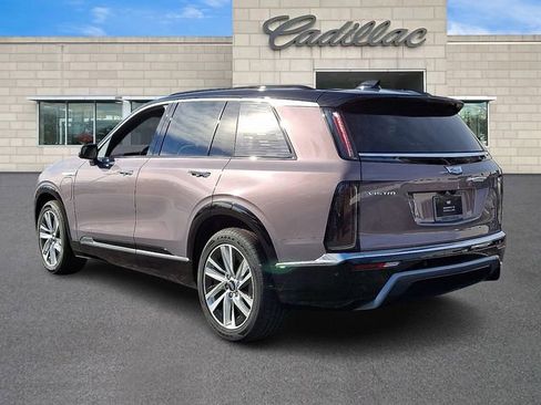 New 2026 Cadillac Vistiq Luxury image 4