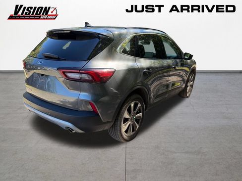Used 2025 Ford Escape Platinum AWD/4WD image 5