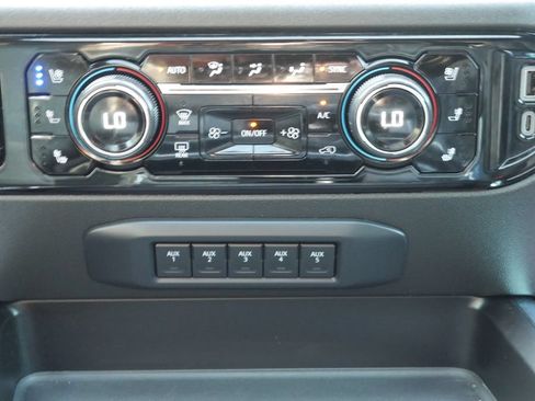 Used 2024 Chevrolet Silverado 2500 High Country AWD/4WD image 21