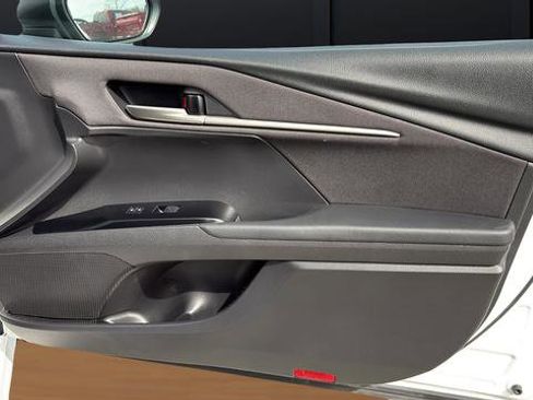 Used 2025 Toyota Camry LE image 16