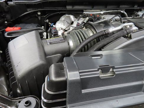 Used 2023 Chevrolet Silverado 3500 LTZ w/ LTZ Convenience Package image 34