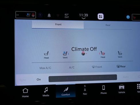 Used 2023 Chrysler Pacifica Limited FWD image 30