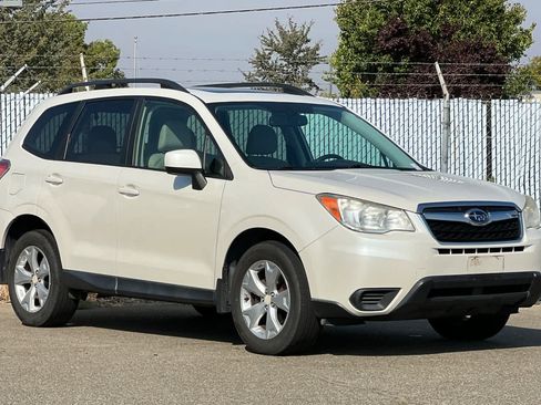 Used 2015 Subaru Forester 2.5i Premium AWD/4WD image 7