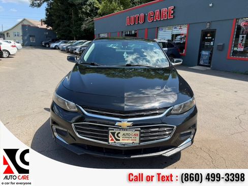 Used 2016 Chevrolet Malibu LT w/ Leather Package FWD image 2