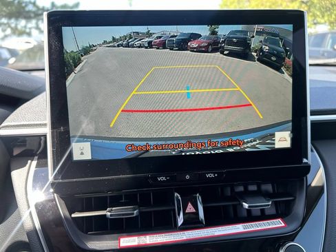 Used 2026 Toyota Corolla Cross XLE AWD/4WD image 30