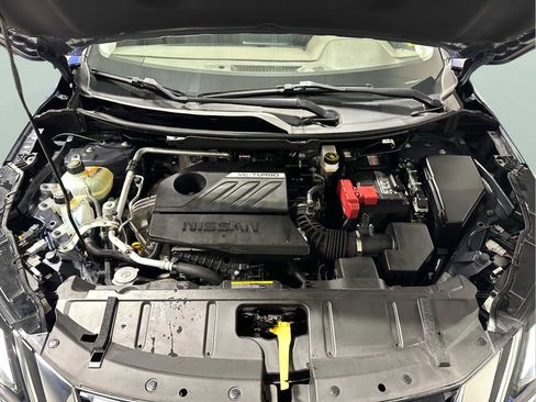 Used 2023 Nissan Rogue S image 32