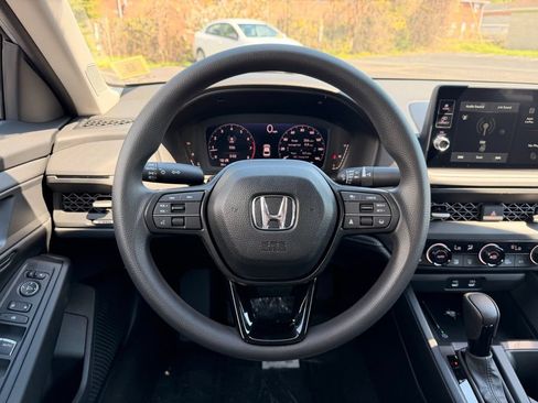 Used 2026 Honda Accord SE image 5