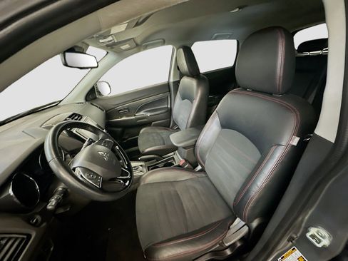 Used 2024 Mitsubishi Outlander Sport AWD image 13
