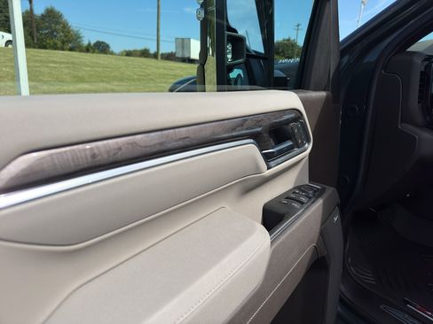 New 2026 Chevrolet Silverado 2500 LTZ w/ LTZ Convenience Package image 17