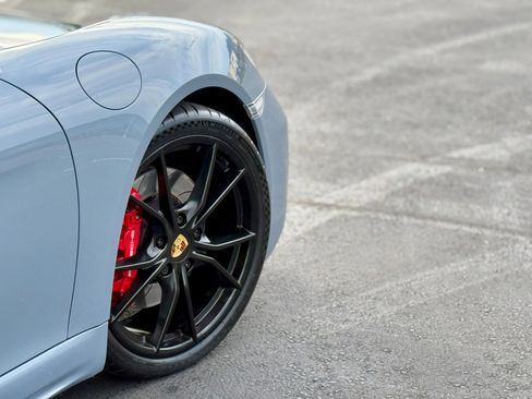 Used 2025 Porsche 718 Cayman S image 4