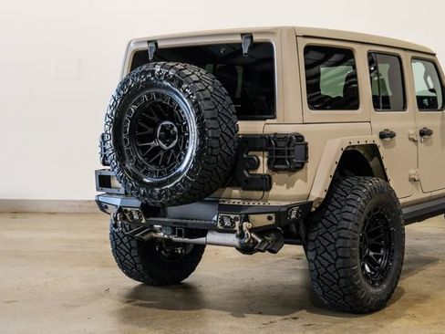 Used 2025 Jeep Wrangler Unlimited Rubicon 392 image 38