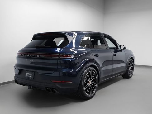 Certified 2026 Porsche Cayenne S AWD/4WD image 12