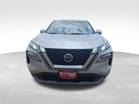 Certified 2021 Nissan Rogue SV FWD image 2