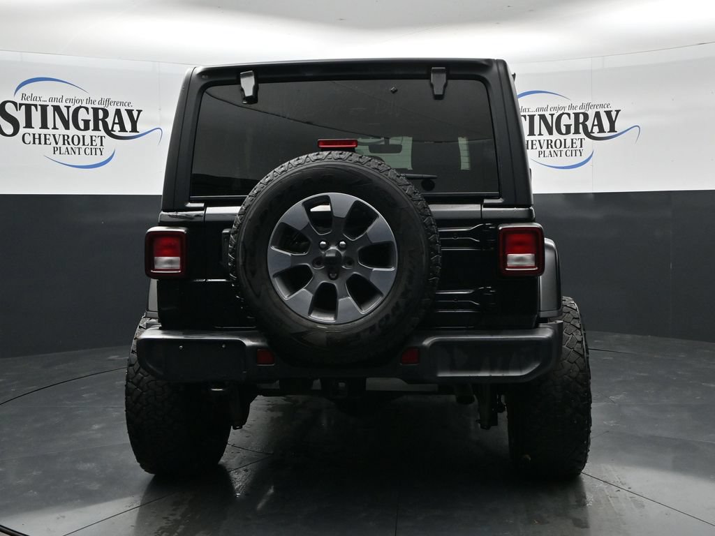 Used 2023 Jeep Wrangler Unlimited Sahara w/ Cold Weather Group AWD/4WD image 6